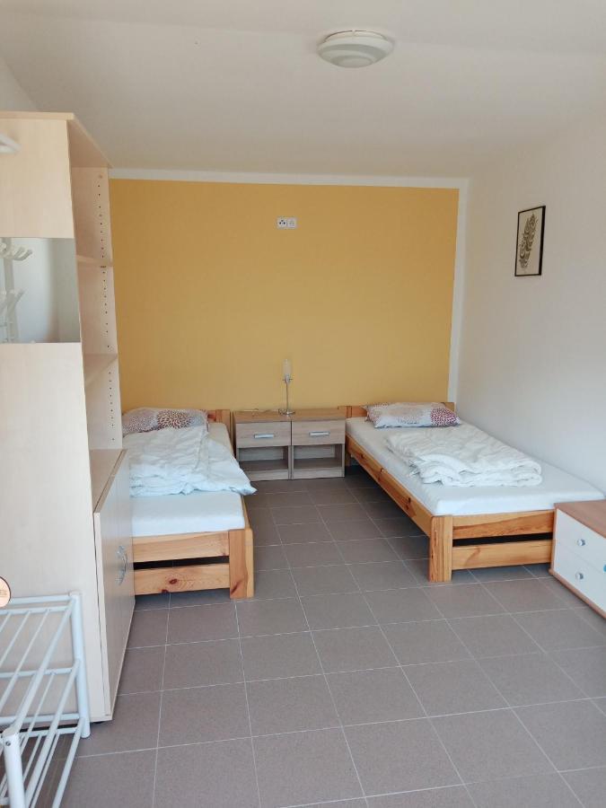 Ranc Esadera Hotell Zatavi Exteriör bild