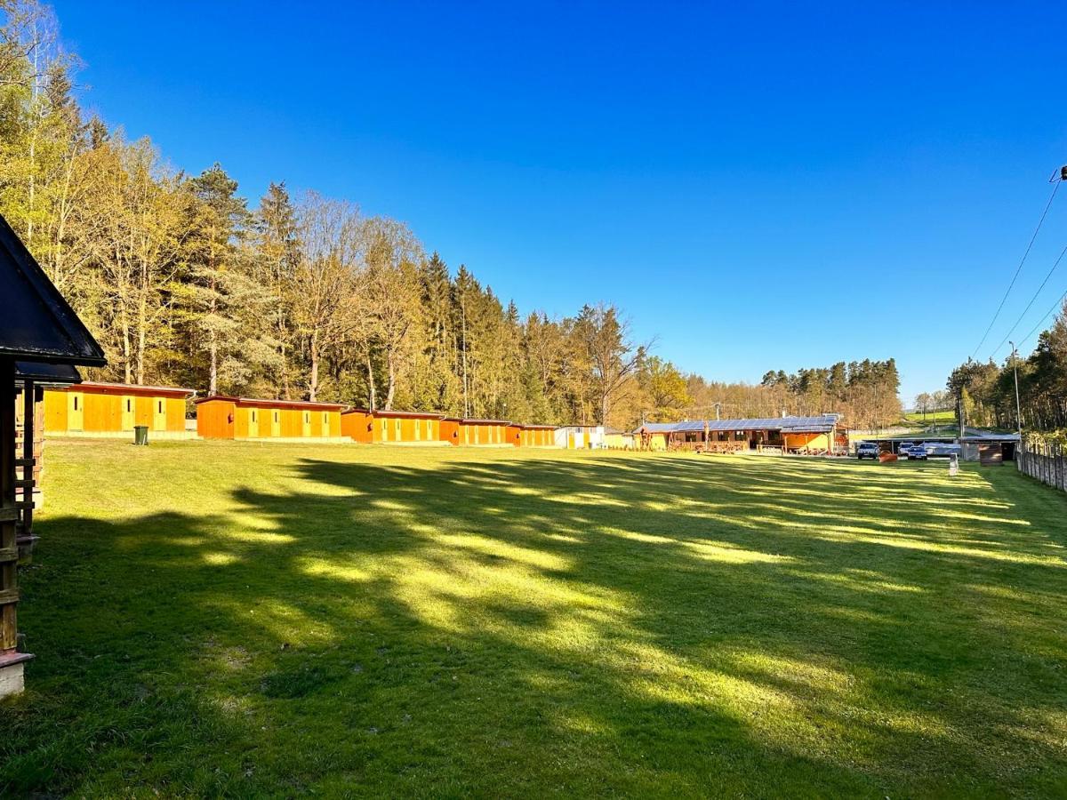 Ranc Esadera Hotell Zatavi Exteriör bild